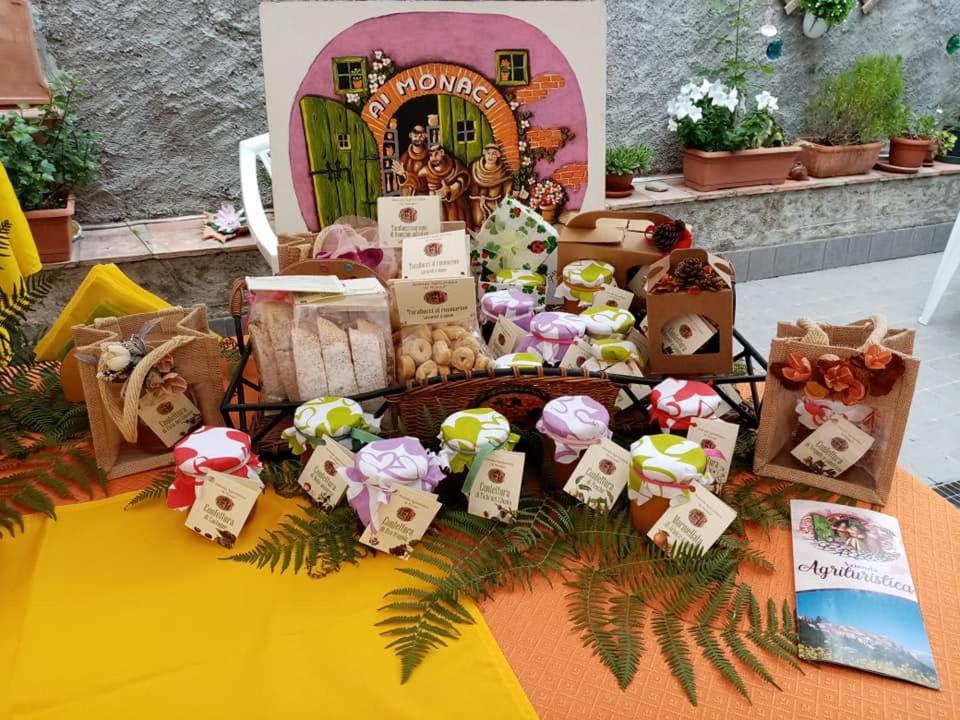 Agriturismo Ai Monaci Montano Antilia Eksteriør billede